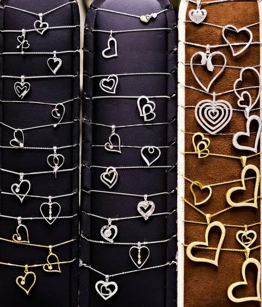 Gouden sieraden Sieraden ornamenten Shop — Stockfoto