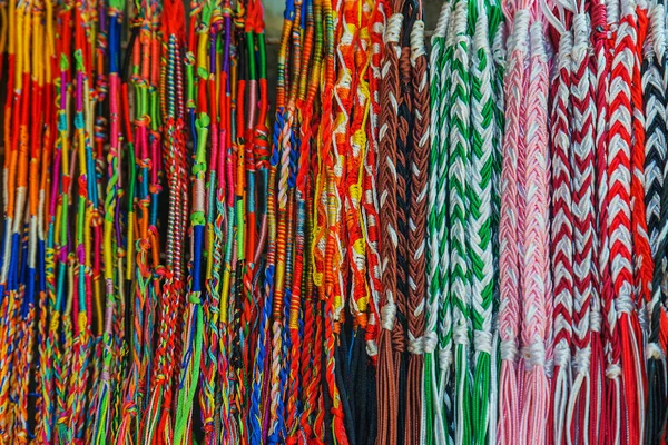 Lucky Rope armband med tjock sträng buddhism — Stockfoto