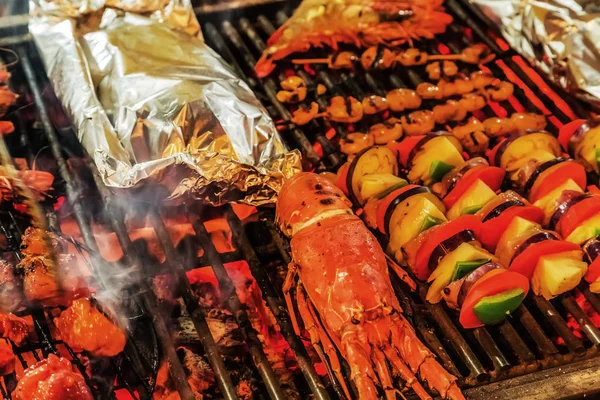 Lobster gotowanie grilla — Zdjęcie stockowe