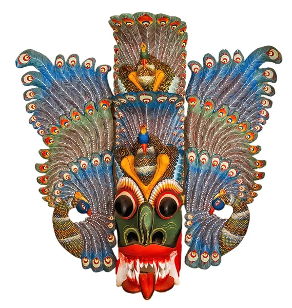 Beyaz arkaplanda izole edilmiş Peacock maskesi Sri Lanka.