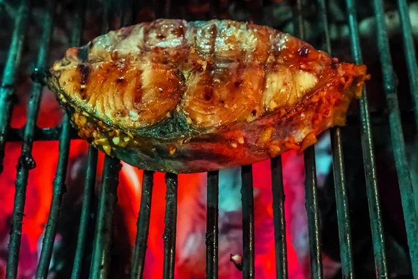 Grillning ångad grill matlagning bbq mat bakgrund — Stockfoto