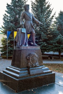 Rus imparatoru Büyük Petrus bronz heykeli Poltava Ukrayna Yedek Muharebesi 'nde.