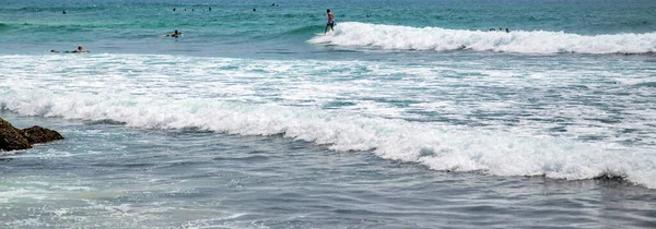 Surf Grande Oceano Onda Con Una Tavola Surf Surfista Sesso — Foto Stock