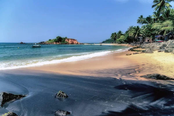 Black Sand Beach Výhledem Tropické Pobřežní Stopy Pláž Mirissa Indický — Stock fotografie