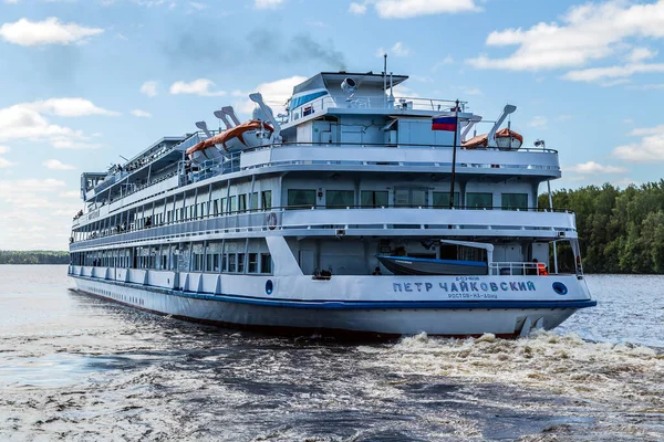 Verhnie Mandrogi Russia Juni 2014 Peter Tchaikovsky Cruiseschip Svirrivier Russisch — Stockfoto