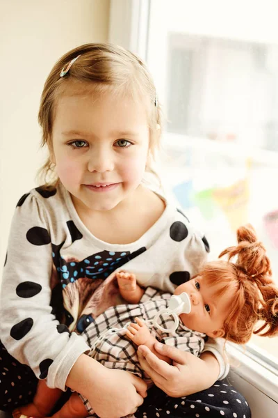 Happy Little Girl Playing Doll — Stock Photo, Image