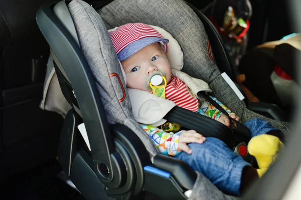 Vervoer Van Pasgeboren Auto Autostoel — Stockfoto