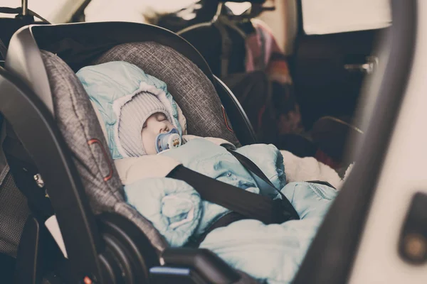 Transportation Newborn Car Winter Time — Stock Photo, Image