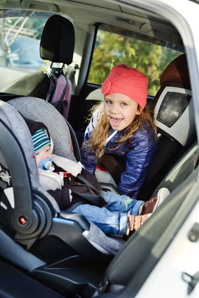 Baby Boy Little Girl Sitting Car Chairs — Stock Photo, Image