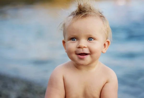 Εσωτερικη Πορτρέτο Του Μωρού Στην Παραλία — Φωτογραφία Αρχείου