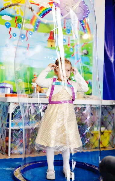 Child Girl Play Animators Soap Bubbles — Stock Photo, Image