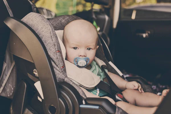 Baby Boy Car Seat Summer — Stock Photo, Image