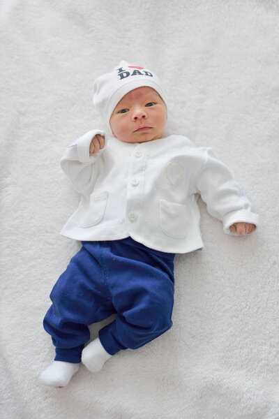 новорожденный с физиологической желтухой
