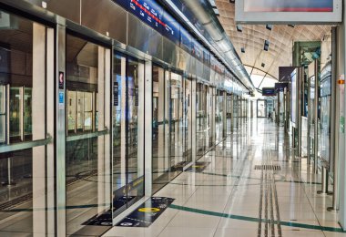 Dubai metro istasyonu