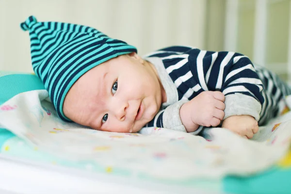 Alltför rolig bebis — Stockfoto