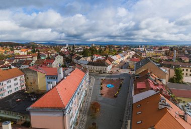 Kentteki eski merkez Jicin - Çek Cumhuriyeti - seyahat ve mimari geçmişi
