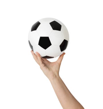 El ve futbol topu beyaz arka planda izole edildi