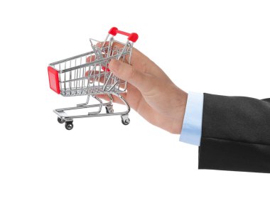 Alışveriş sepeti beyaz arka plan üzerinde izole ile el