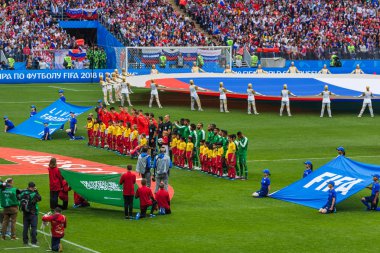 Moskova, Rusya - 14 Haziran 2018: Rusya ve Suudi Arabistan takım Luzhniki Stadı açılış töreninde Rusya 2018 futbol Dünya Kupası.