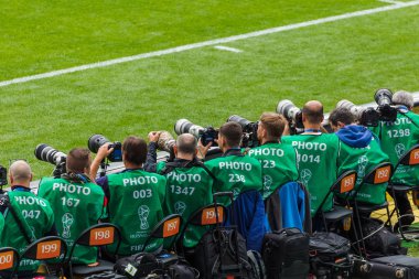 Moskova, Rusya - 14 Haziran 2018: Fotoğrafçılar Rusya 2018 futbol Dünya Kupası açılış maçında Luzhniki Stadı.
