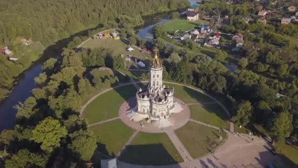 Iglesia Nuestra Señora Del Signo Iglesia Znamenskaya Dubrovitsy Región Moscú — Vídeo de stock