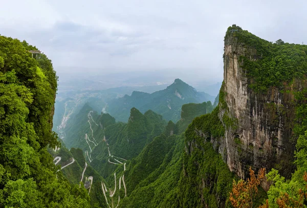 天门山自然公园全景 旅游背景 — 图库照片