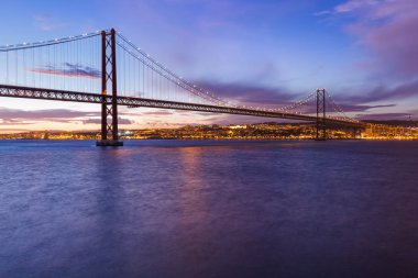 Lizbon ve 25 Nisan Köprüsü - Portekiz - mimari geçmişi