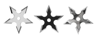 Beyaz arka plan üzerinde izole ninja yıldız shurikens kümesi