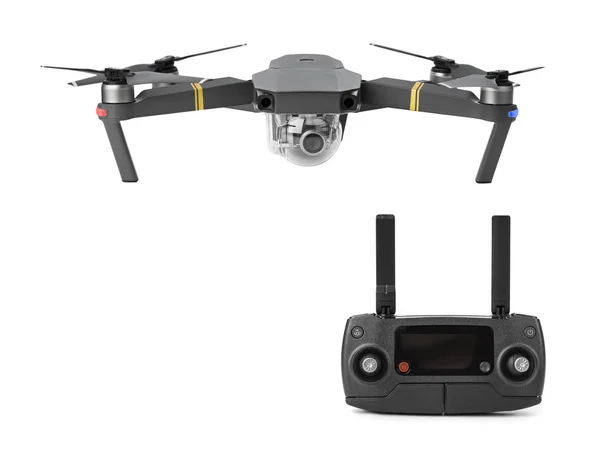 Funkfernbedienung Und Drohne Isoliert Auf Weißem Hintergrund — Stockfoto