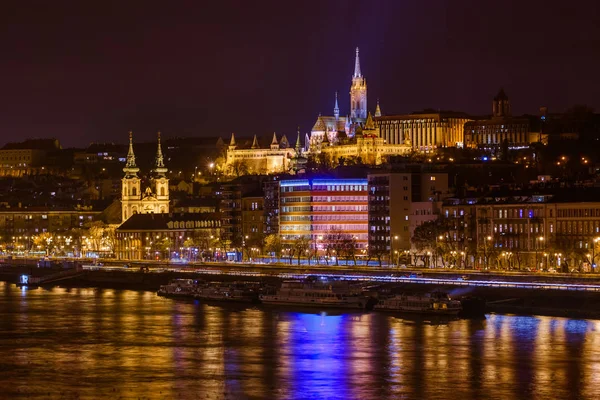 Iglesia Matthias Bastión Pescadores Budapest Hungría Fondo Arquitectura Del Paisaje — Foto de Stock