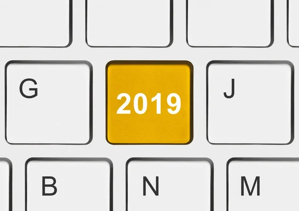 Teclado Computador Com Chave 2019 Conceito Férias — Fotografia de Stock