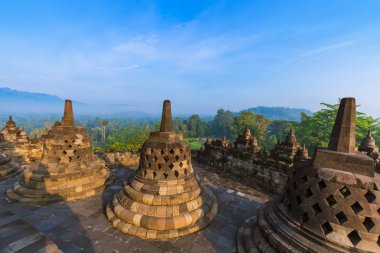 Java Endonezya 'daki Borobudur Buddist Tapınağı - seyahat ve mimari geçmişi