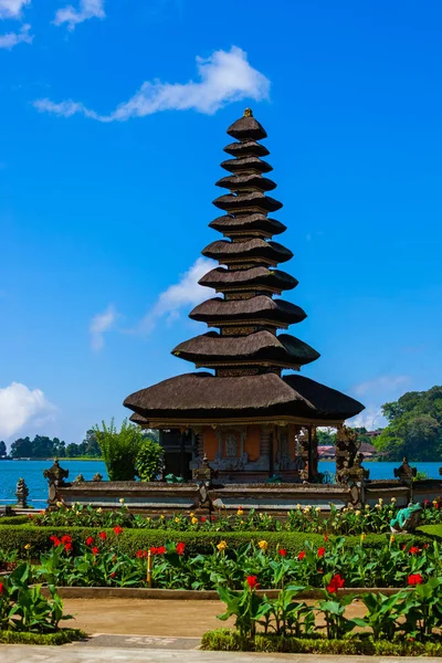 Templo Pura Ulun Danu Isla Bali Indonesia Viajes Arquitectura Fondo — Foto de Stock