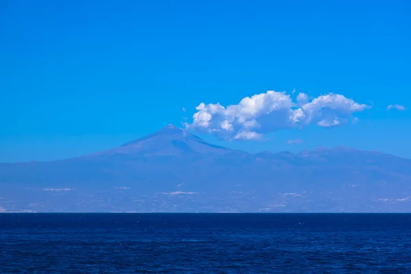火山泰德国在西班牙特内里费岛 金丝雀 — 图库照片