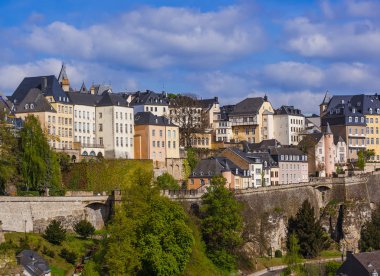 Lüksemburg şehir manzarası - mimari arka plan