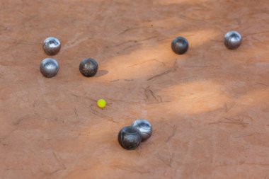 Petank topları yere - spor arka plan