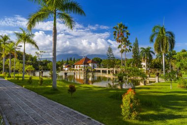 Su Sarayı Taman Ujung, Bali Adası Endonezya - seyahat ve mimari geçmişi