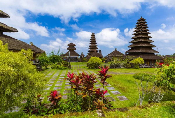 Pura Besakih Templo Isla Bali Indonesia Viajes Arquitectura Fondo — Foto de Stock