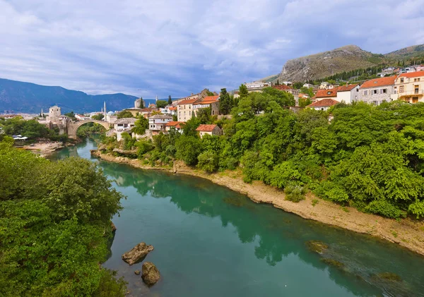 Mostar城市景观 波斯尼亚和黑塞哥维那 建筑旅行背景 — 图库照片