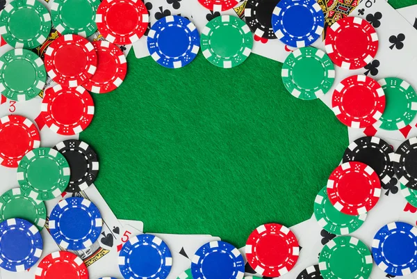 Frame Gemaakt Van Casino Chips Groene Tafel Gokken Achtergrond — Stockfoto