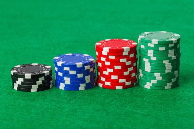 Yeşil tablo - arka plan kumar Casino fişi