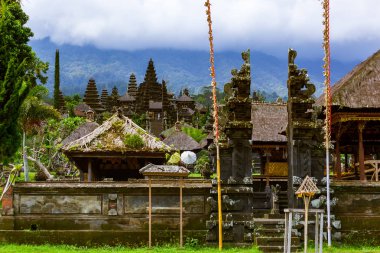 Pura Besakih Tapınağı - Bali Adası Endonezya - seyahat ve mimari geçmişi