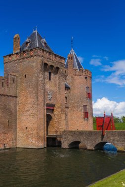 Amsterdam yakınlarındaki Muiderslot şatosu - Hollanda - mimari geçmişi