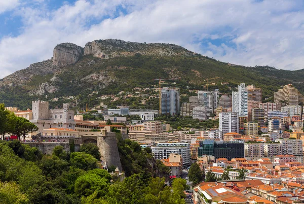 Paisaje urbano de Mónaco y Palacio del Príncipe — Foto de Stock