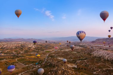 sıcak hava balon Kapadokya Türkiye uçan
