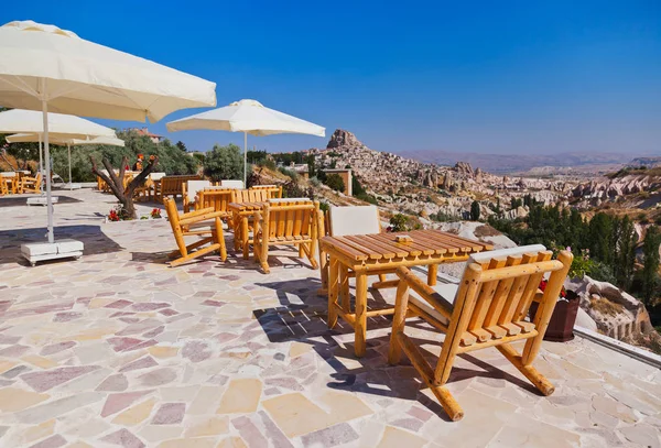 Café in grot city in Cappadocië, Turkije — Stockfoto