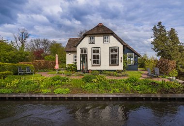 Tipik Hollanda Köyü Giethoorn Hollanda