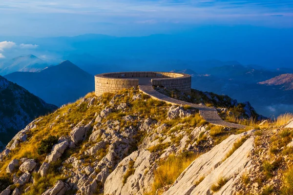 Národní park hory Lovcen při západu slunce - Černá Hora — Stock fotografie
