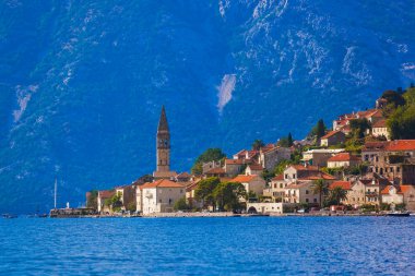 Köy Perast sahil Boka Kotor Körfezi - Karadağ