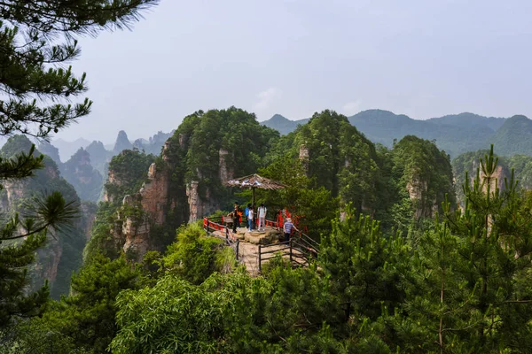 Punktu widzenia Tianzi Avatar góry parku przyrody - Wulingyuan Ch — Zdjęcie stockowe